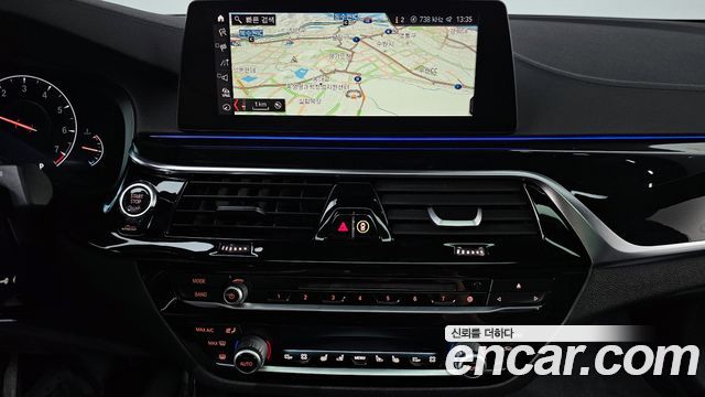 BMW 5-Series 530i xDrive M Sport Package Plus
