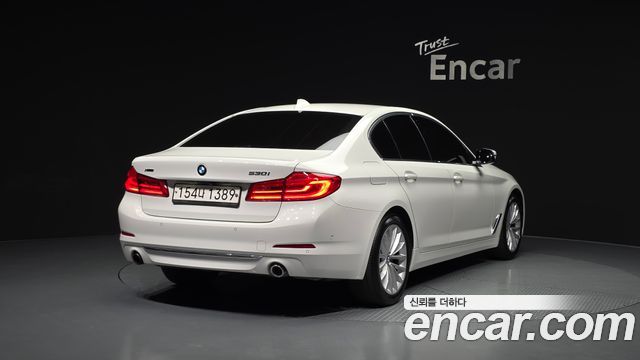 BMW 5-Series 530i xDrive Luxury Plus