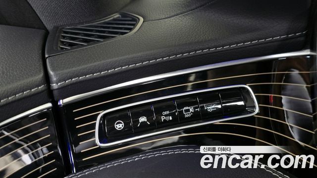 Mercedes-Benz S-Class S400 4MATIC Coupe