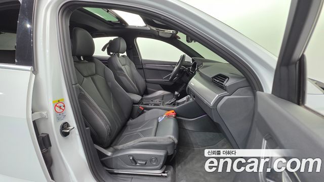 Audi Q3 35 TDI Premium Sportback