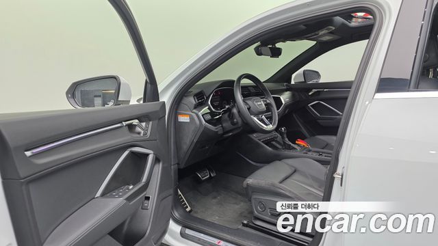 Audi Q3 35 TDI Premium Sportback