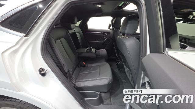 Audi Q3 35 TDI Premium Sportback