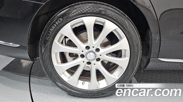 Mercedes-Benz E-Class E220d Exclusive