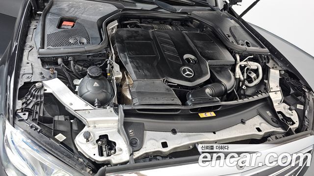Mercedes-Benz E-Class E220d Exclusive