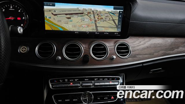 Mercedes-Benz E-Class E220d Exclusive