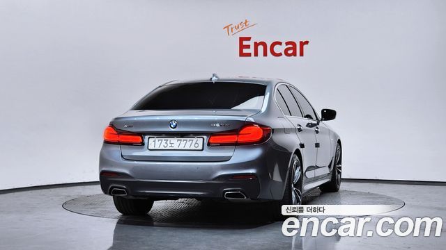 BMW 5-Series 520d xDrive M Sport Package Plus