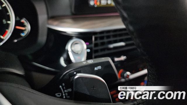 BMW 5-Series 520d xDrive M Sport Package Plus
