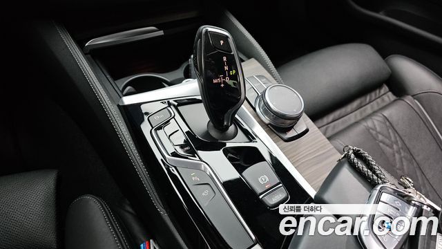 BMW 5-Series 530i M Sport Package Plus