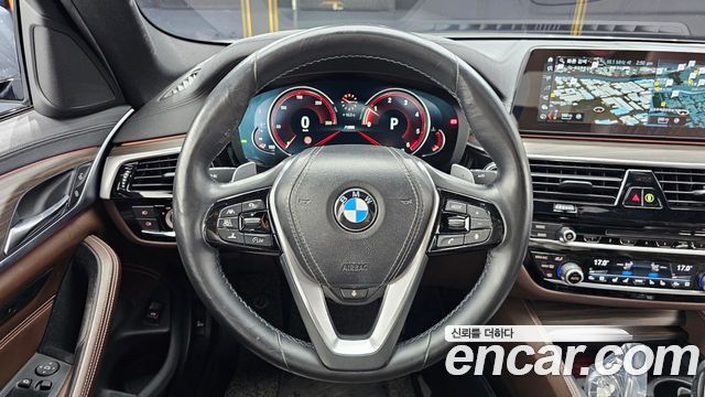 BMW 5-Series 520d xDrive M Sport Package Plus