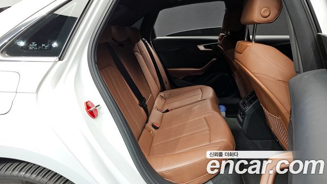 Audi A4 (B9) 40 TFSI Premium