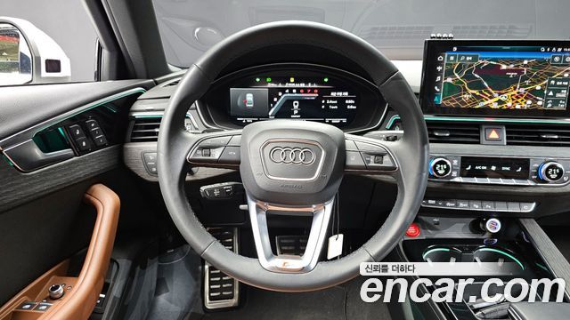 Audi A4 (B9) 40 TFSI Premium