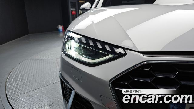 Audi A4 40 TFSI Premium