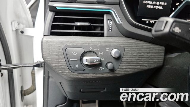 Audi A4 40 TFSI Premium