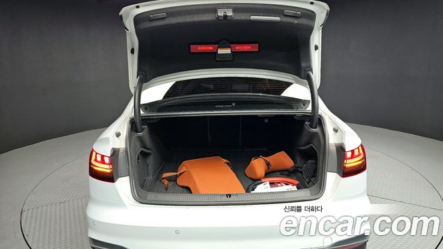 Audi A4 40 TFSI Premium