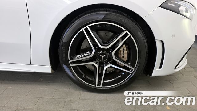 Mercedes-Benz A-Class AMG A35 4MATIC Sedan