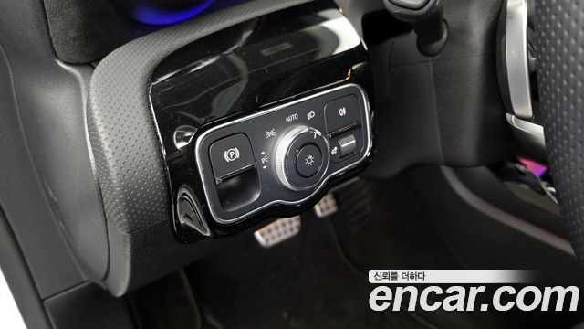 Mercedes-Benz A-Class AMG A35 4MATIC Sedan