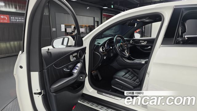 Mercedes-Benz GLC-Class GCL300 4MATIC Coupe
