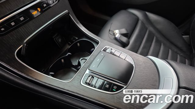 Mercedes-Benz GLC-Class GCL300 4MATIC Coupe