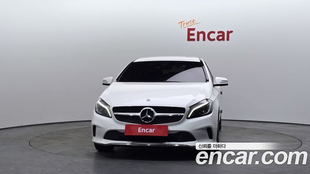 Mercedes-Benz A-Class A200