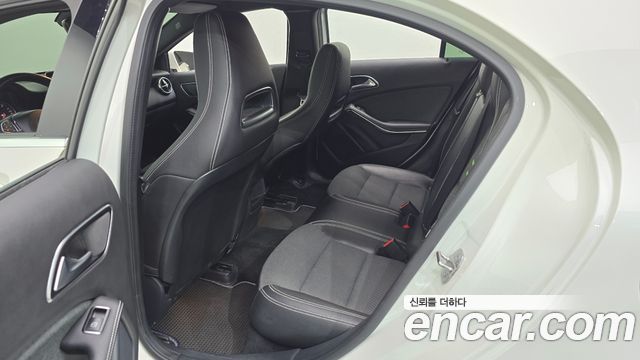 Mercedes-Benz A-Class A200
