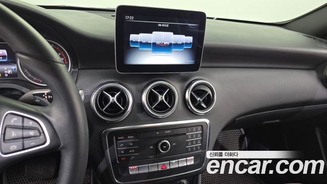 Mercedes-Benz A-Class A200