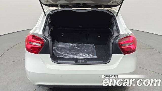 Mercedes-Benz A-Class A200