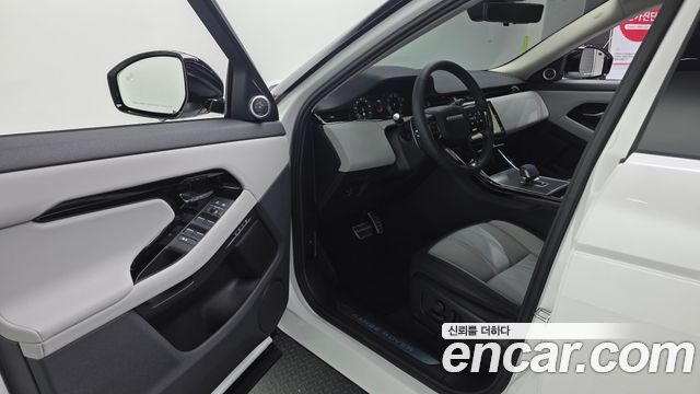 Land Rover Range Rover Evoque P250 Dynamic SE