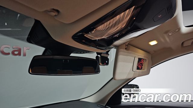 BMW 5-Series 520i Luxury
