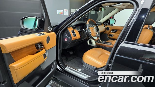 Land Rover Reinjirobeo 4Sedae 4.4 SDV8 AB DIESEL