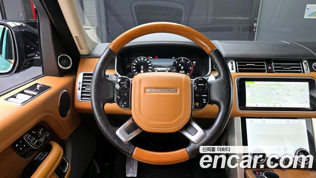Land Rover Reinjirobeo 4Sedae 4.4 SDV8 AB DIESEL