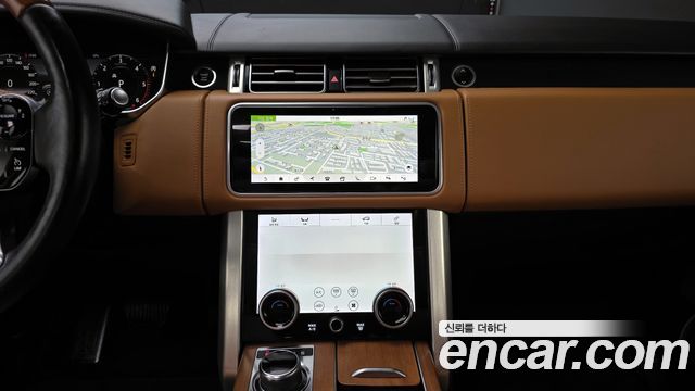 Land Rover Reinjirobeo 4Sedae 4.4 SDV8 AB DIESEL