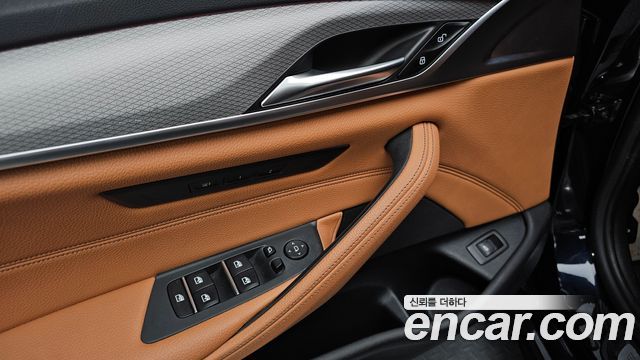BMW 5-Series 530i M Sport Package