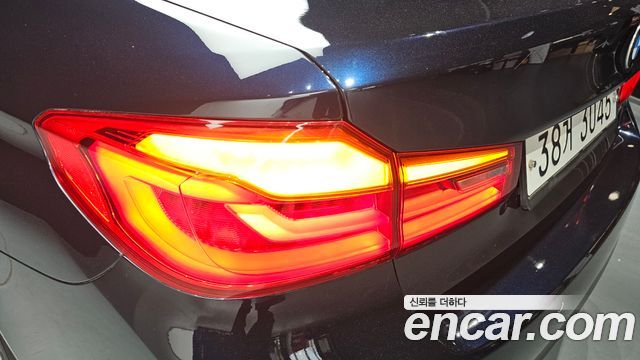 BMW 5-Series 530i M Sport Package