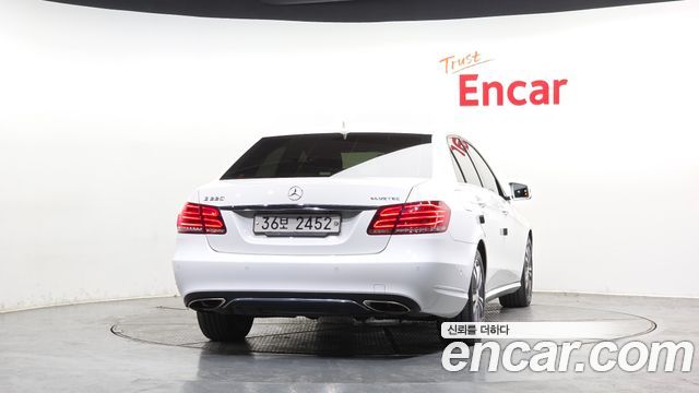 Mercedes-Benz E-Class E220 Bluetec Avantgarde