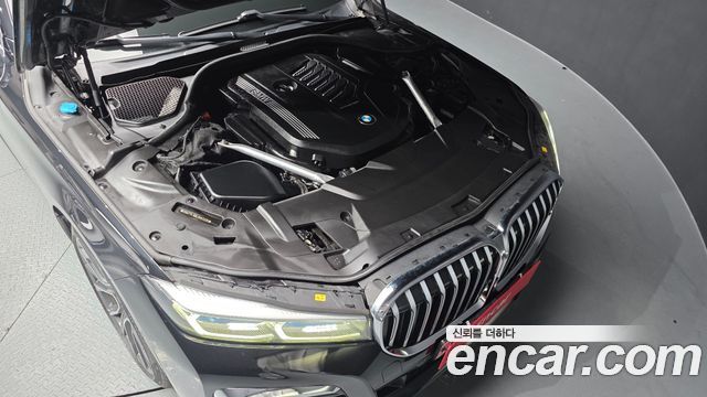 BMW 7-Series 740Li xDrive M Sport Package