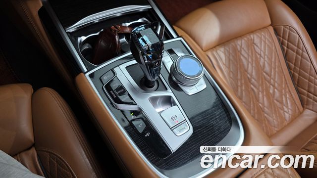 BMW 7-Series 740Li xDrive M Sport Package