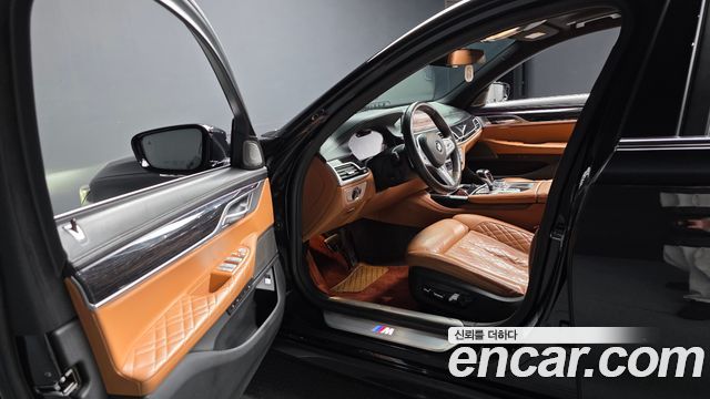 BMW 7-Series 740Li xDrive M Sport Package