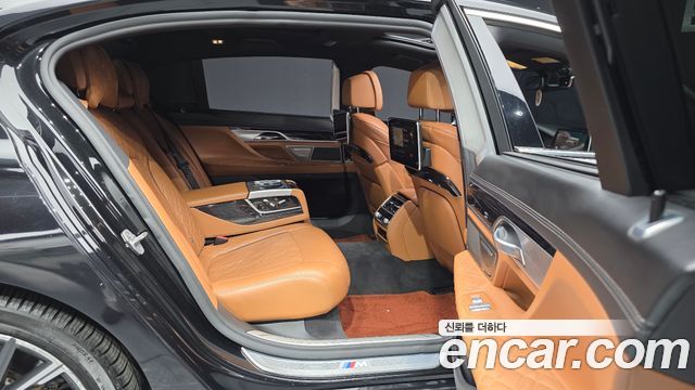 BMW 7-Series 740Li xDrive M Sport Package