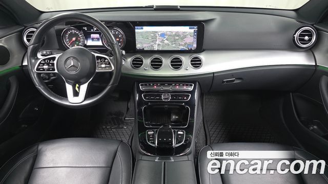 Mercedes-Benz E-Class E300 Avantgarde