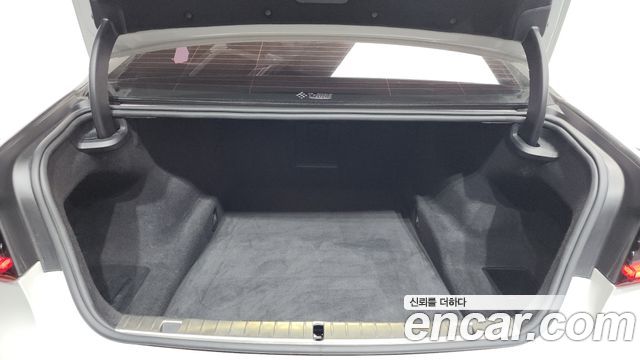 BMW 7-Series 740d xDrive Design Pure Excellence