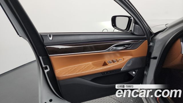 BMW 7-Series 740d xDrive Design Pure Excellence
