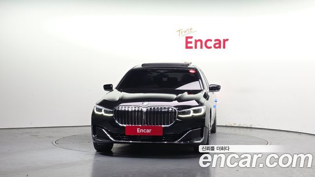 BMW 7-Series 740Li xDrive Design Pure Excellence