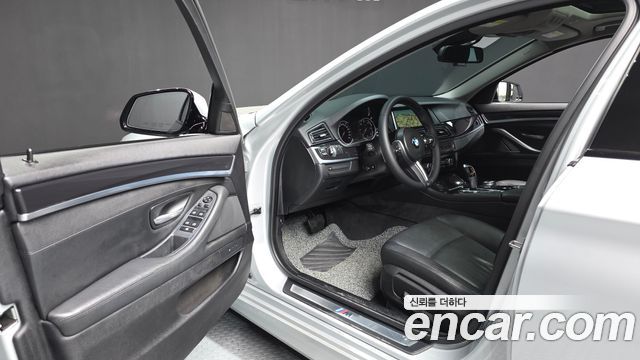 BMW 5-Series 520d xDrive M Aero Dynamic