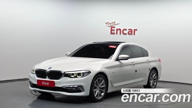 BMW 5-Series 520i Luxury