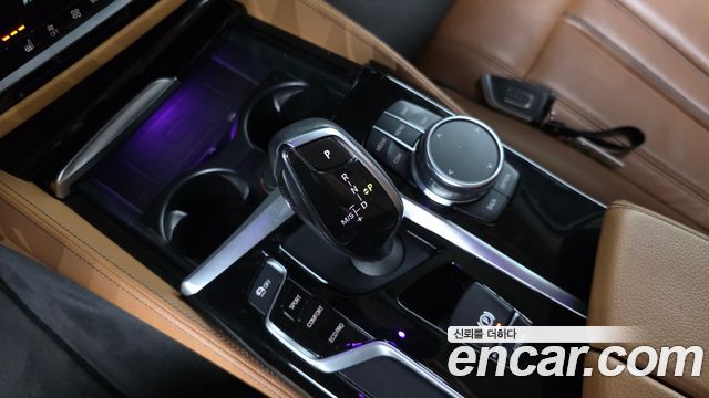 BMW 5-Series 520i Luxury