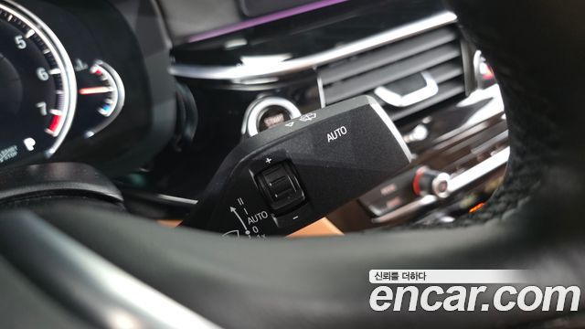 BMW 5-Series 520i Luxury