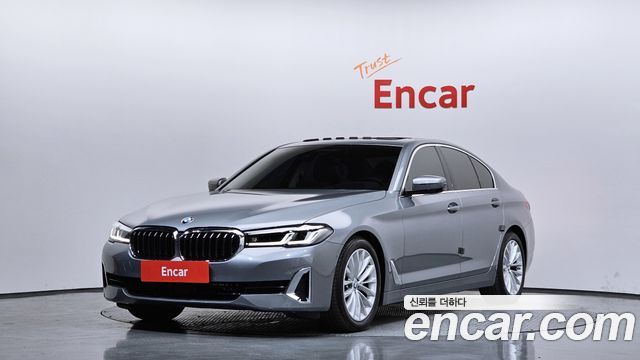 BMW 5-Series 520i Luxury
