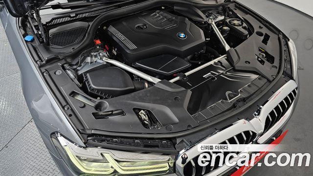 BMW 5-Series 520i Luxury