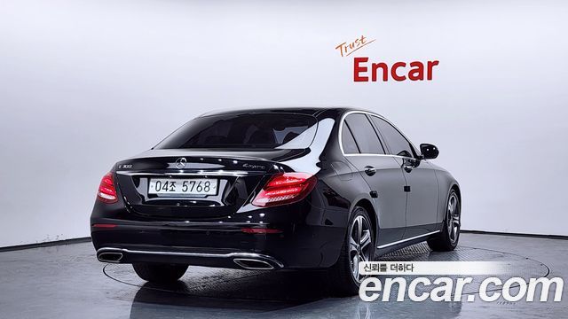 Mercedes-Benz E-Class E300 Avantgarde