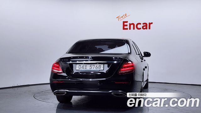 Mercedes-Benz E-Class E300 Avantgarde